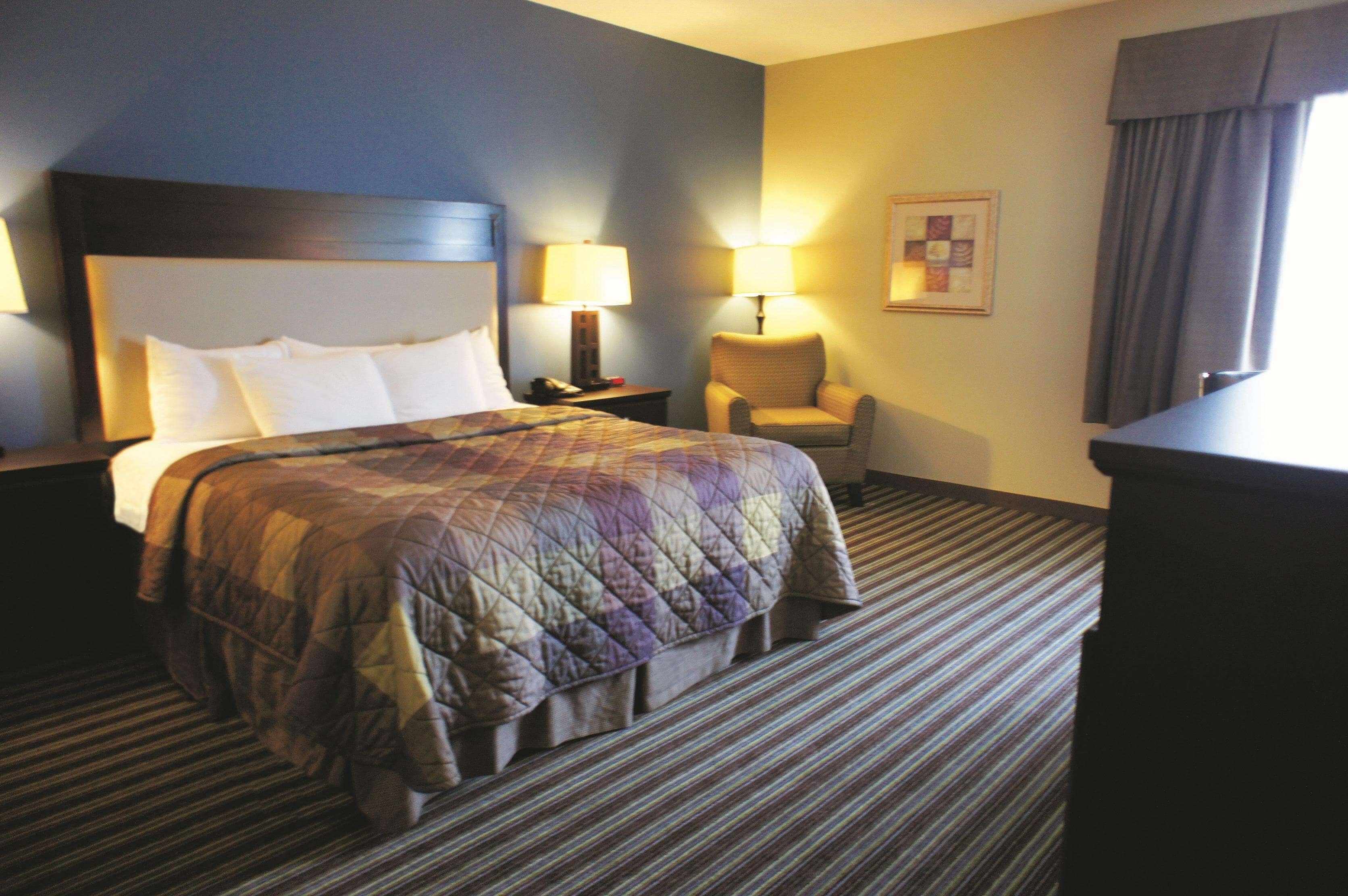 La Quinta Inn & Suites By Wyndham Broussard - Lafayette Area Экстерьер фото