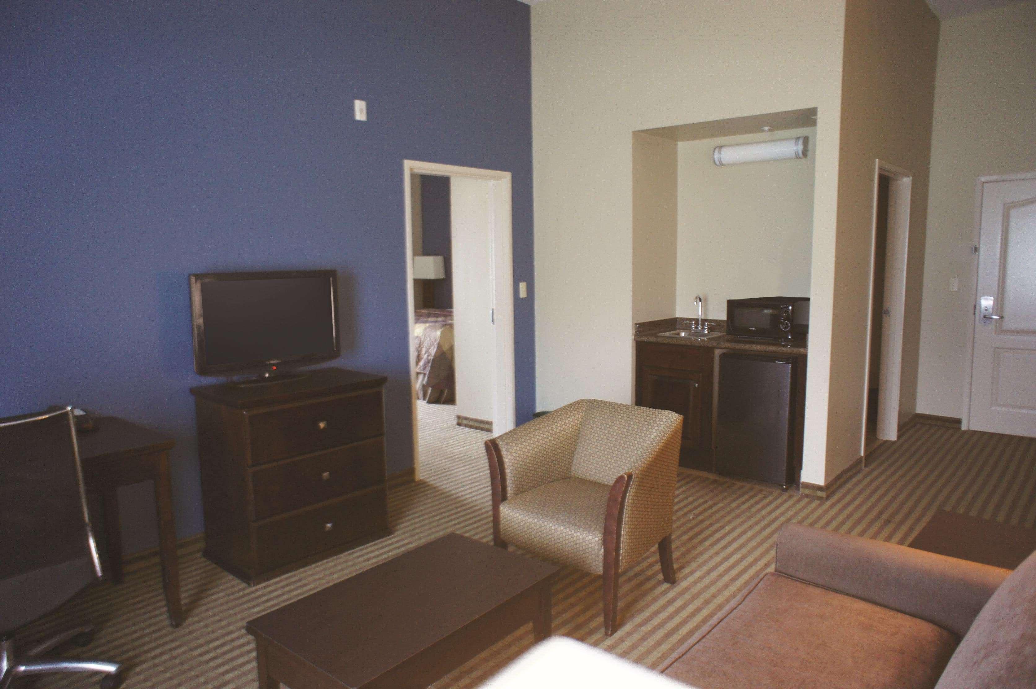 La Quinta Inn & Suites By Wyndham Broussard - Lafayette Area Экстерьер фото