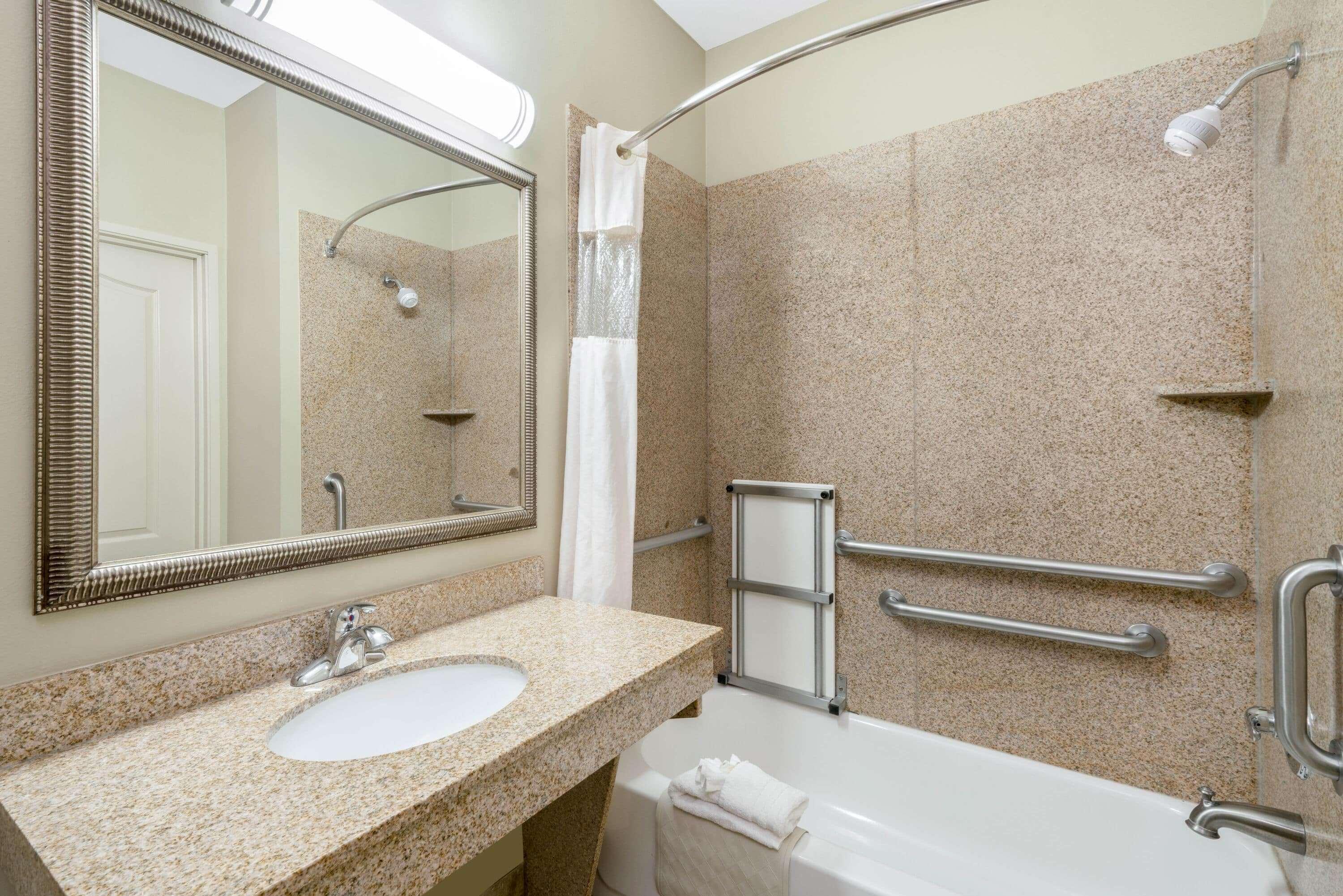 La Quinta Inn & Suites By Wyndham Broussard - Lafayette Area Экстерьер фото