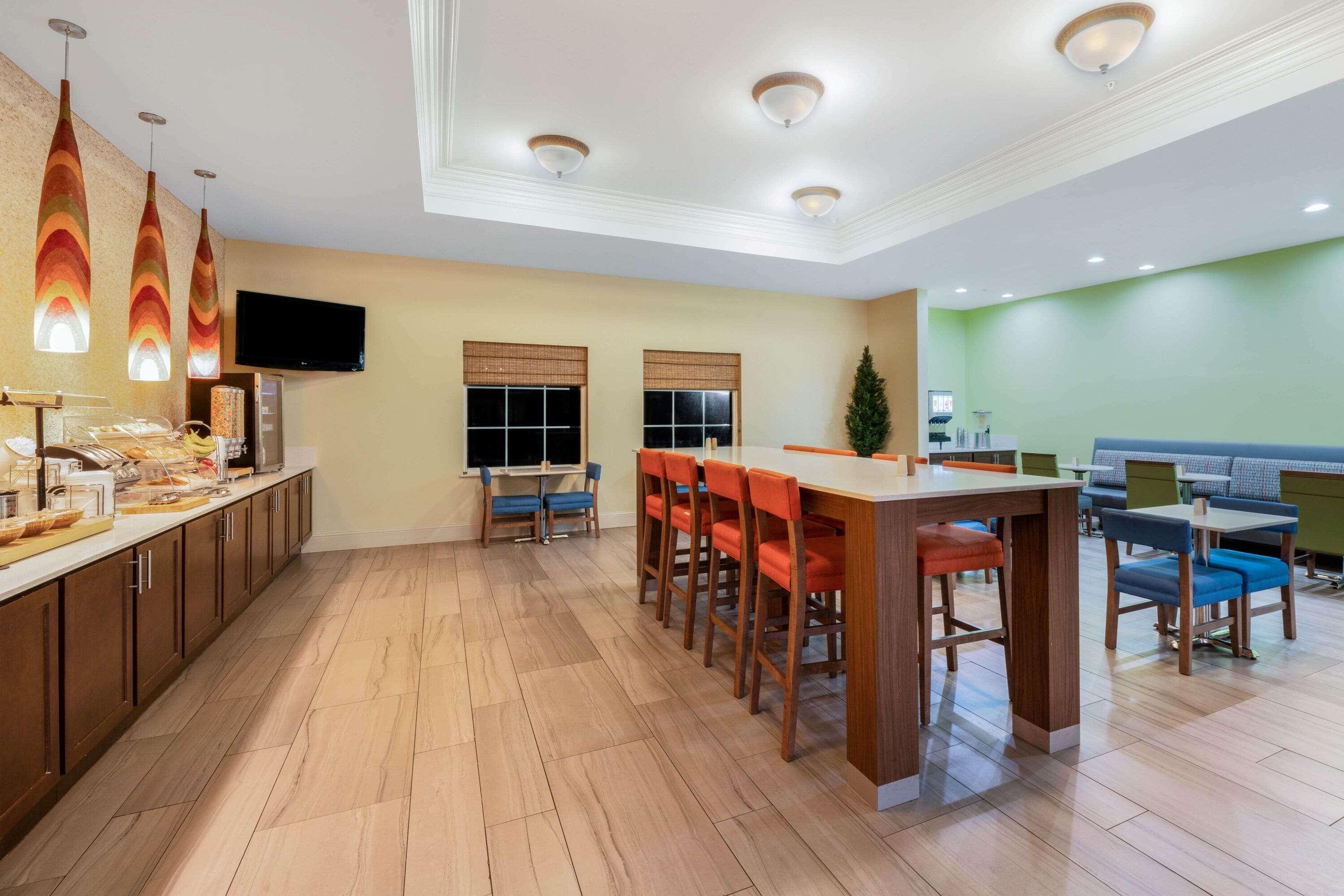 La Quinta Inn & Suites By Wyndham Broussard - Lafayette Area Экстерьер фото